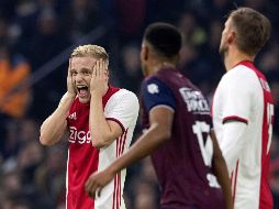 Ajax vio cortada una racha importante de 36 partidos seguidos sin perder ante sus seguidores. EFE / O. Kraak