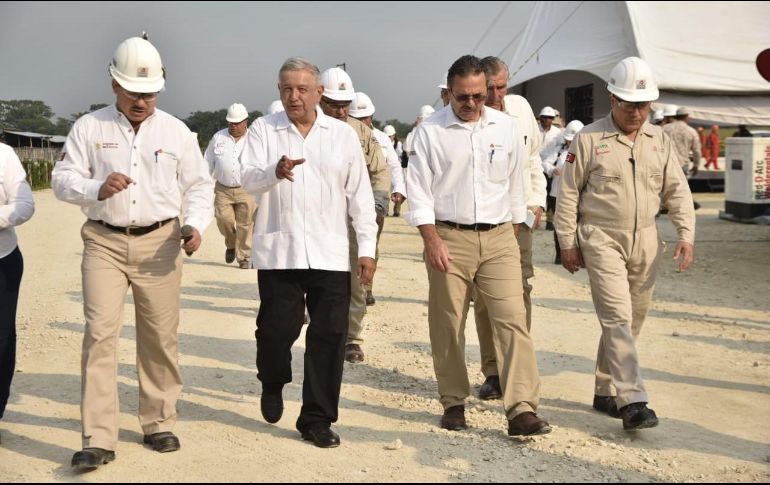 Al realizar una visita al pozo petrolero Quesqui junto con el Presidente, Oropeza previó que la actividad petrolera crezca exponencialmente a lo largo del 2020. TWITTER/@Pemex