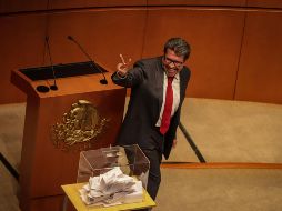 Monreal insiste en que sólo se abrió un compás de algunos días para una discusión profunda sobre los temas de 