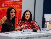 Durante la amena charla, Calzada estuvo acompañada por su colega Paola Rojas. EL INFORMADOR / G. Gallo