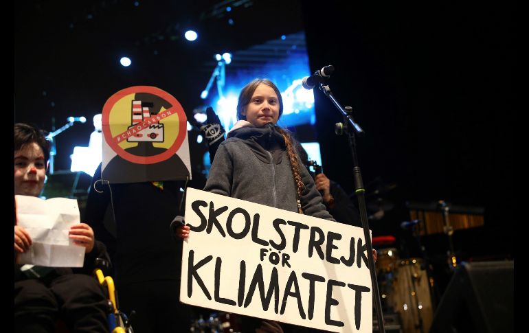 Greta Thunberg habló al micrófono en el cierre de la Marcha por el Clima de Madrid: dijo que los políticos 