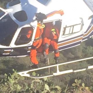 Rescatan a dos jóvenes de la Barranca de Huentitán