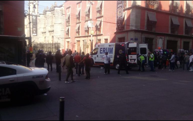 Ambulancias se trasladaron a la zona para atender a los heridos. TWITTER/@USARHM