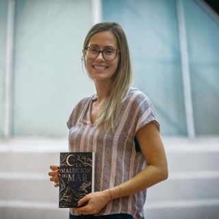 "Ser una bruja es decir 'puedo ser quien yo quiera'": Shea Ernshaw