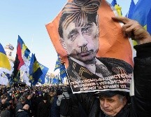 Los manifestantes se reúnen en el centro de Kiev con la consigna: 