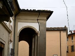 Aspectos de los daños ocasionados por el sismo en Barberino di Mugello. Se aplicó el protocolo de protección a los bienes culturales en Florencia. EFE / EPA / C. Giovannini