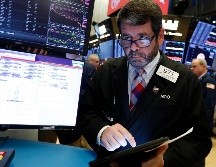 El índice industrial Dow Jones cedió un 0.38% para quedarse en 27 mil 909.60 puntos. AP/R. Drew