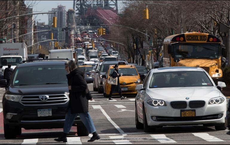 Nueva York puede unirse ahora a otros 12 estados que han hecho la licencia de conducir disponible para todos sus residentes. AFP/Archivo
