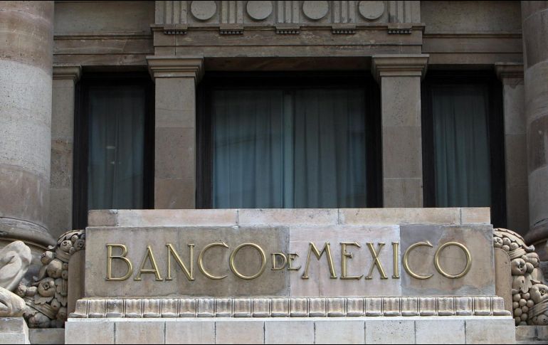 En la semana que finalizó el pasado 6 de diciembre, el Banco de México realizó operaciones de mercado abierto con instituciones bancarias para compensar una expansión neta de la liquidez por 57 mil 148 millones de pesos. EFE/ ARCHIVO
