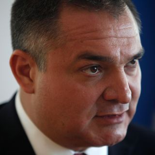 ¿Quién es Genaro García Luna, detenido por recibir sobornos del "Chapo"?
