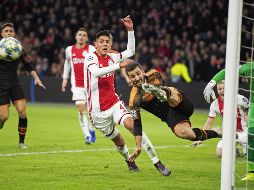 El mexicano (izquierda) no jugará en la siguiente ronda. EFE/O. Kraak