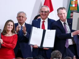 Avalan el T-MEC con cambios en reglas de origen y laborales