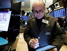 Este miércoles, el índice industrial Dow Jones ganó 0.11% a 27 mil 911.30 puntos. AP/R. Drew
