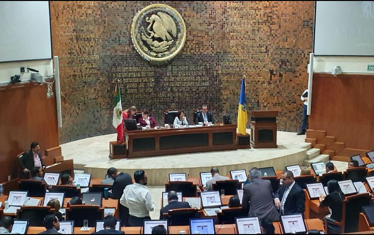El pleno del Congreso de Jalisco avaló el cobro de peaje a camiones de carga. EL INFORMADOR / R. Rivas