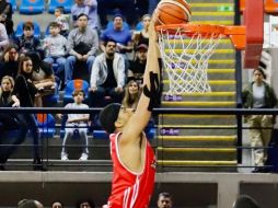 Pese a los intentos de respuesta de Astros para remontar el partido, fue la quinteta de Santos la que impuso condiciones. TWITTER / @AstrosJalisco