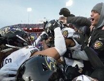 Los Ravens acumulan nueve victorias consecutivas, y un triunfo esta noche ante los Jets les daría el título de su División. AFP/B. Bennet