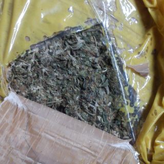 Viajaba en camión con cuatro maletas llenas de mariguana