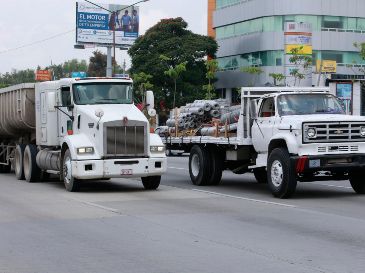 Contrario a la Canacar, la Cámara de Comercio de Guadalajara considera que el cobro de seis mil pesos por circular no tiene que repercutir en el precio de los productos. EL INFORMADOR/Archivo