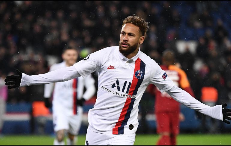 El propio padre del jugador confirmó que se trata de una demanda ''por el finiquito de cuando se marchó''. AFP / F. Fife