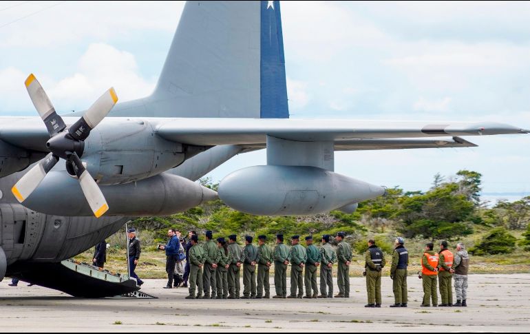 Los restos que llegaron a Punta Arenas fueron encontrados en el mar de Drake, a 30 kilómetros de donde se perdió la comunicación con la aeronave. AFP/P. Cozzaglio