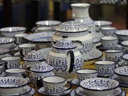 La talavera es una cerámica vidriada o estannífera debido a que la base del esmalte está hecha con estaño o plomo. SUN/Archivo