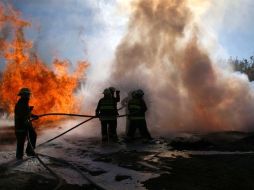 De acuerdo a los reportes de autoridades municipales, todo indica que se trata de un incendio generado por una explosión en un ducto de Pemex. NTX / ARCHIVO
