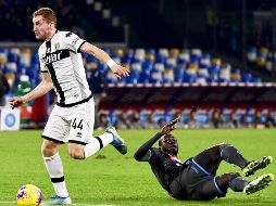 Napoli intentó por diferentes medios el empate, pero no podía contra la férrea defensiva del Parma. EFE / C. Fusco