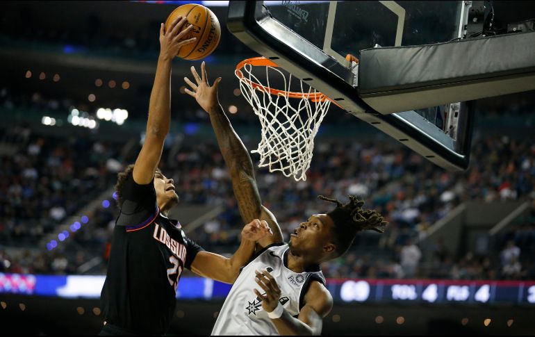 Los Spurs lograron ganar gracias a un dramático enceste cuando estaba por terminar el tiempo extra. AP/R. Blackwell