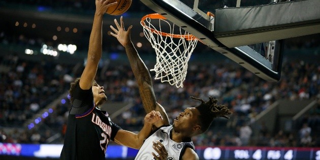 Spurs vencen a Suns en duelo de la NBA en M&eacute;xico