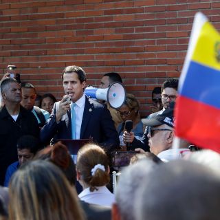 Guaidó califica de "novela" la acusación de liderar plan terrorista
