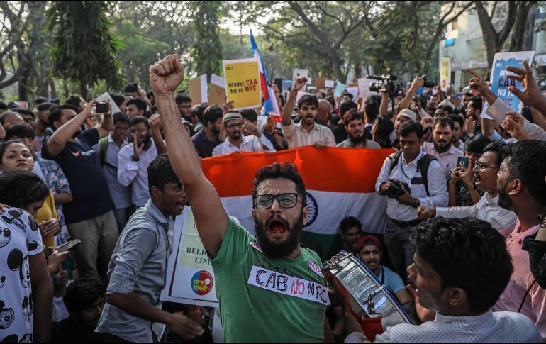 Las protestas estallaron la semana pasada después de que la Cámara Alta del Parlamento aprobara una enmienda a la Ley de Ciudadanía que exclluye a musulmanes. EFE / D. Solanki
