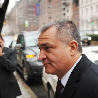 Ebrard desconoce si García Luna pidió ayuda consular