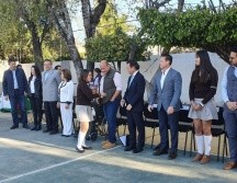 Pablo Lemus resaltó que la entrega de lentes ayudará a que los estudiantes mejoren su rendimiento escolar. EL INFORMADOR / Y. Mora