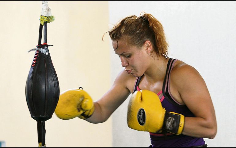 La “Loba” Muñoz quiere coronarse en peso Gallo. NOTIMEX