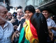 El ex presidente de Bolivia, Evo Morales, al salir de una rueda de prensa en la Ciudad de Buenos Aires. EFE/J. Roncoroni