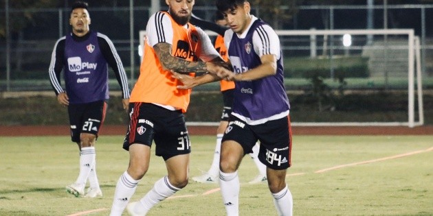 Atlas se refuerza para tapar huecos