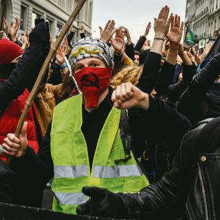 Macron, dispuesto a “modificar” la reforma de pensiones tras protestas
