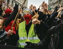 Las marchas han colapsado Francia por dos semanas. AFP