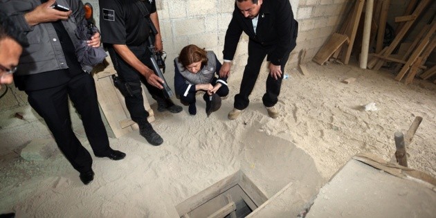 Investigan a mando de Garc&iacute;a Luna cesado por fuga del "Chapo"