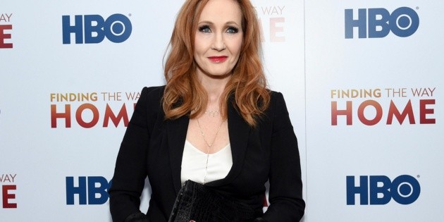 Critican a J.K. Rowling por comentario sobre transg&eacute;nero