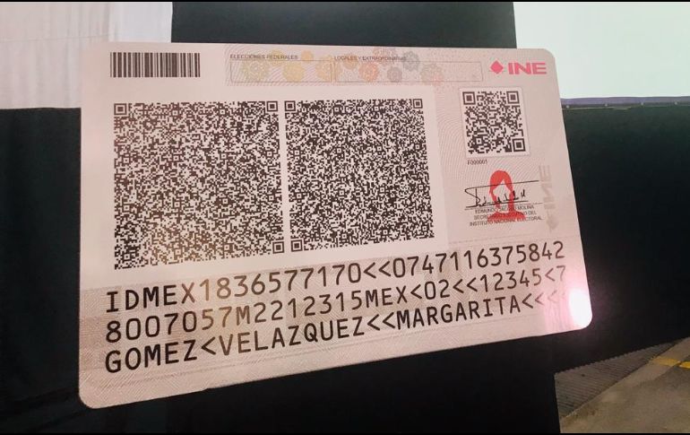 Los códigos QR de alta densidad tienen información básica del ciudadano -su rostro y huellas dactilares. TWITTER / @INEMexico
