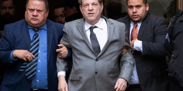 Modelo acusa a Weinstein de agredirla sexualmente cuando tenía 16 años