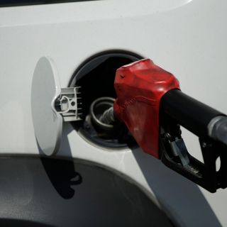 Critica CCE la nueva  regulación de Pemex