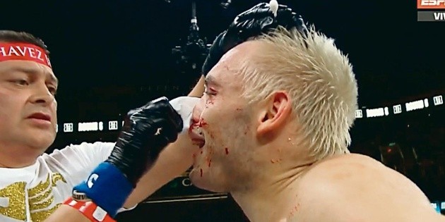 Ch&aacute;vez Jr. decepciona en Phoenix