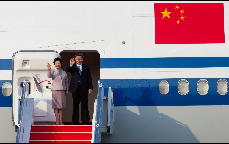 El presidente chino, Xi Jinping, en el Aeropuerto Internacional de Macao. EFE/C. Correia