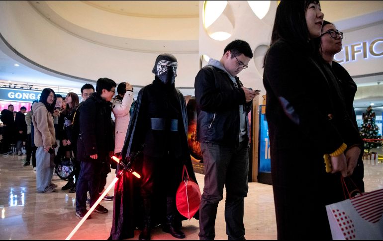 Pese a las críticas negativas, la película se afianza en la taquilla. AFP/N. Celis