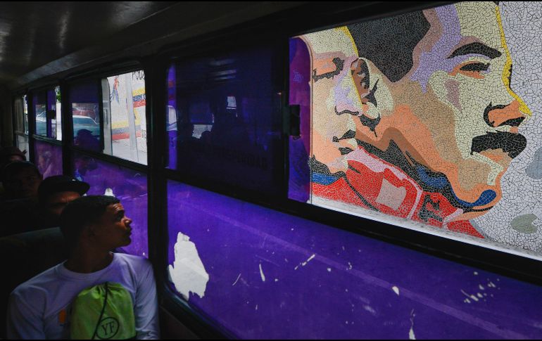 El ministro de Defensa señala que un elemento falleció en la refriega. AP