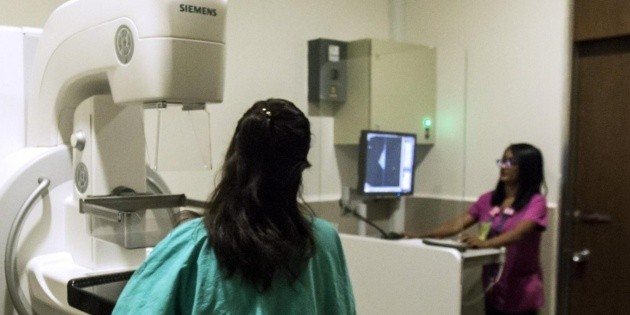 M&aacute;s de 100 mil m&eacute;dicos y enfermeras buscan plaza; contratar&aacute;n a ocho mil