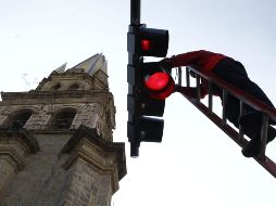 Alistan renovación de semáforos de 25 avenidas