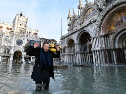 Algunos turistas han decidido cancelar sus estancias después de la presencia de este fenómeno. AP / L. Costantini